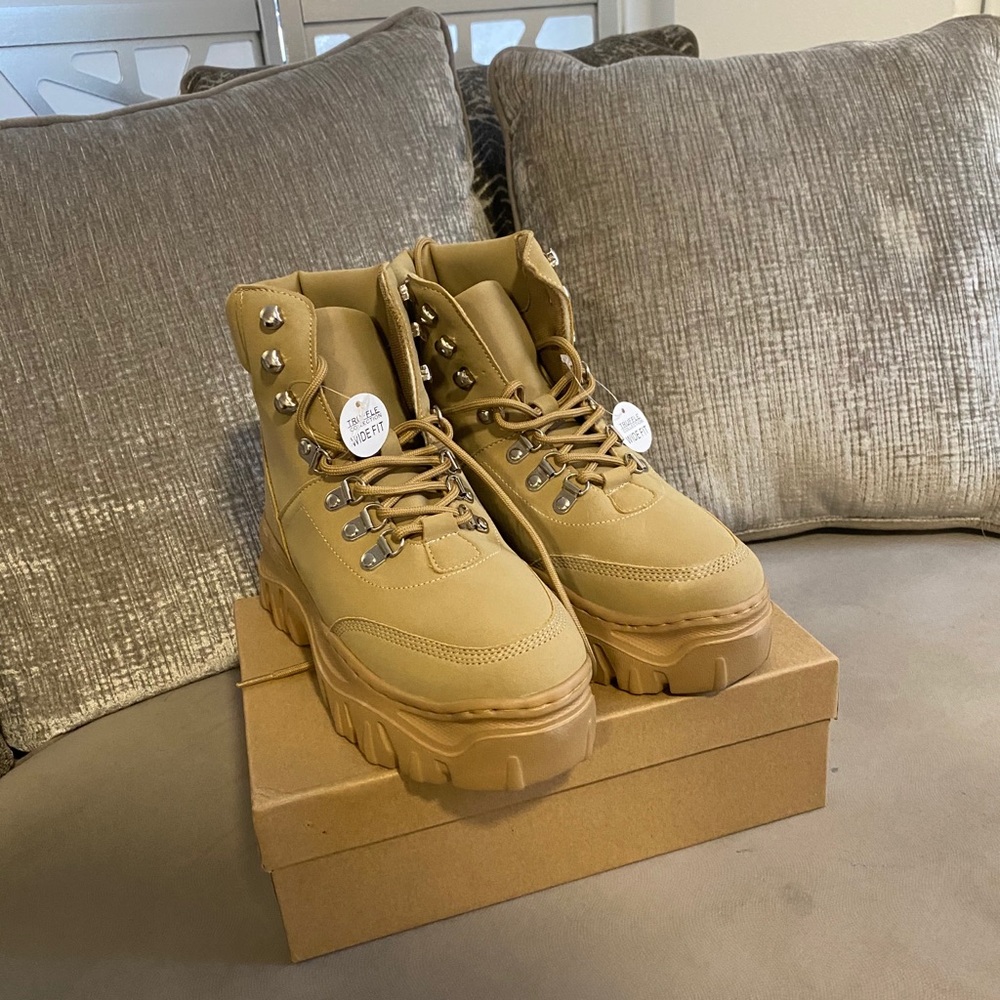 PLT chunky hiker boots